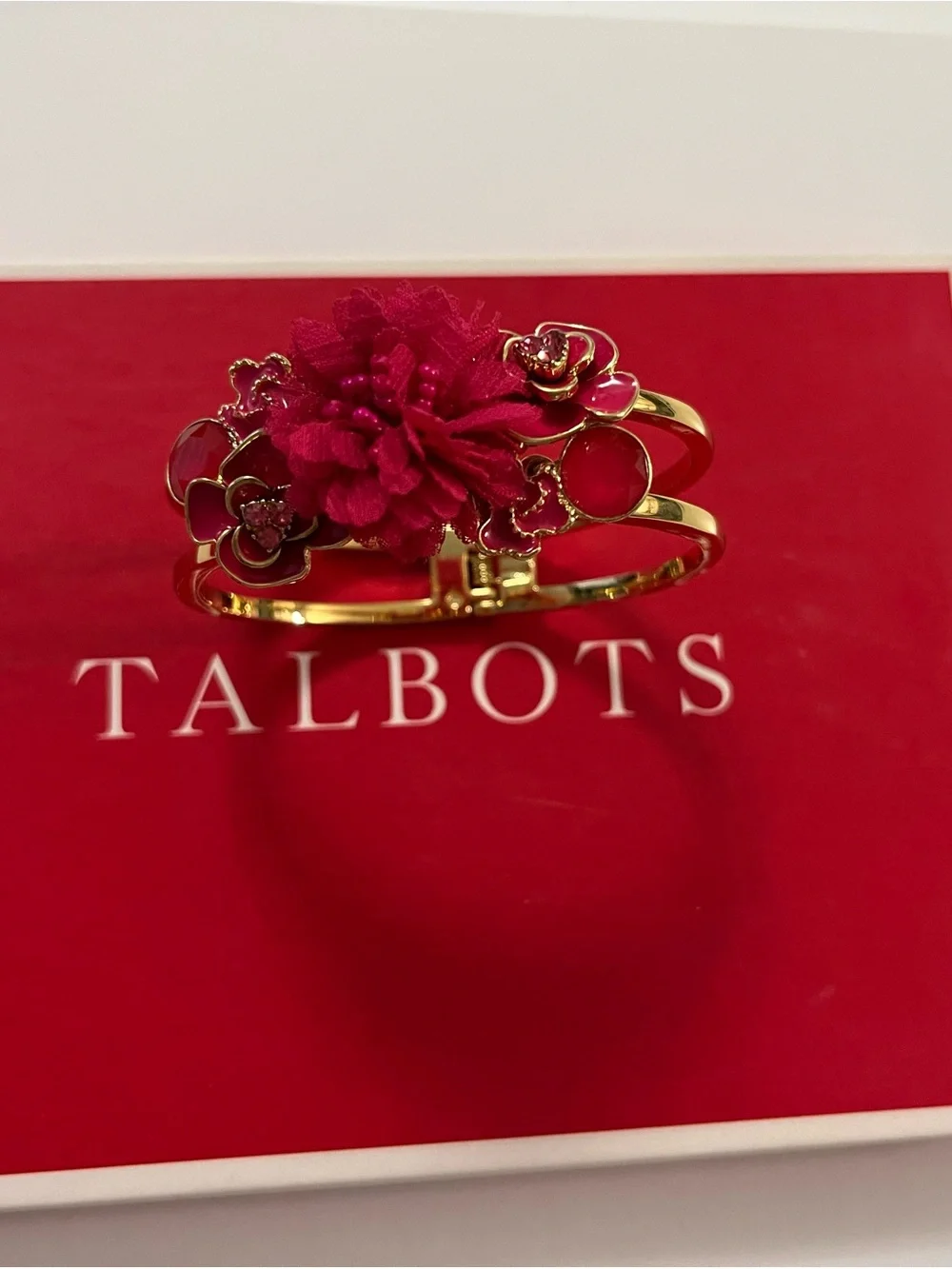 Talbots bright hot pink Floral Statement Necklace, Bracelet & Earrings Set